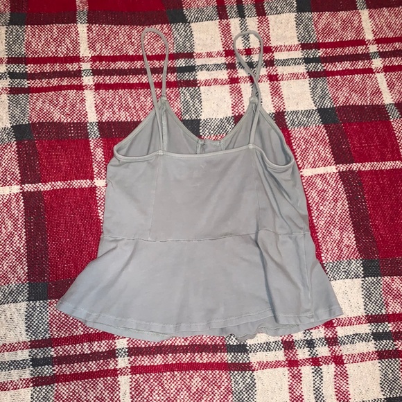 Olive cropped ruffled tank - Picture 2 of 4